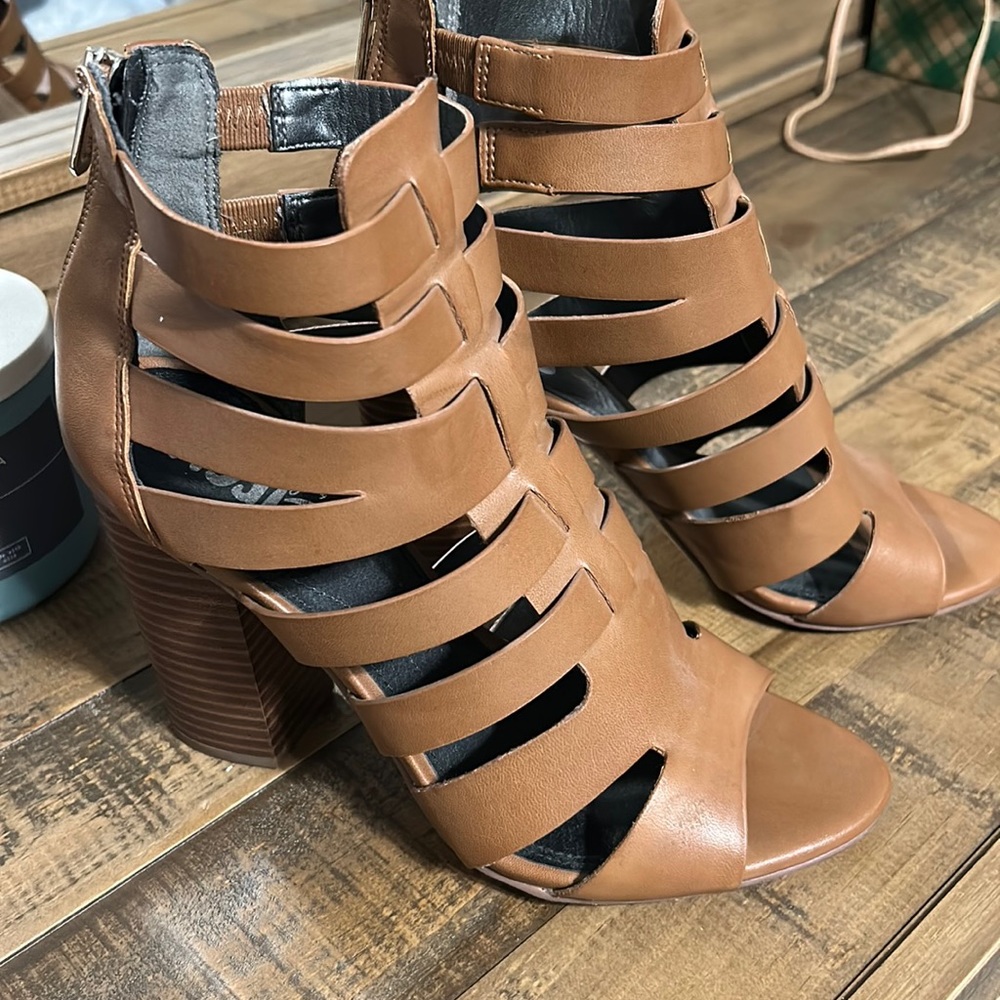 Circus- Sam Edelman Brown heels